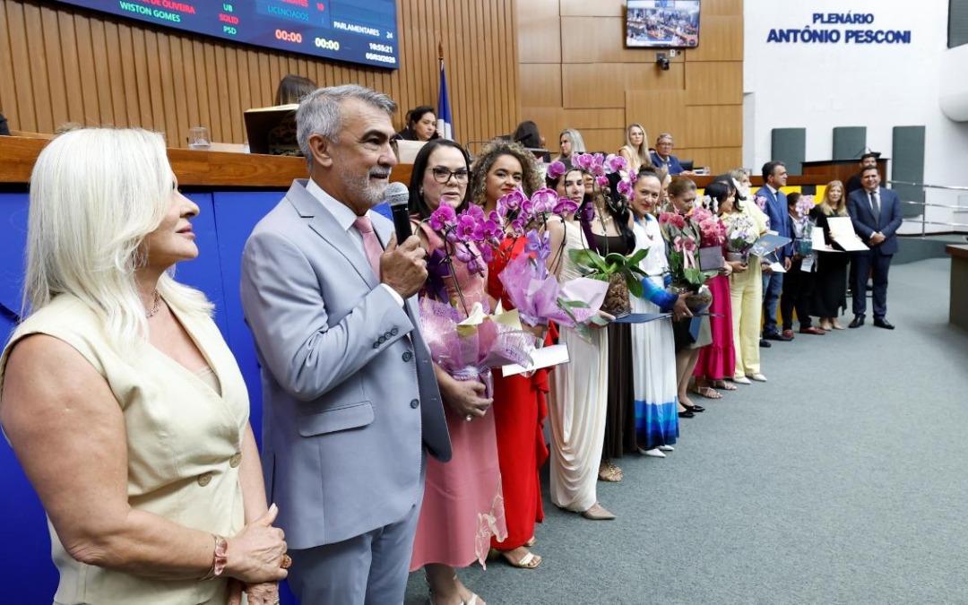 Aleto homenageia mulheres com Diploma Mulher-Cidadã e Título de Cidadã Tocantinense