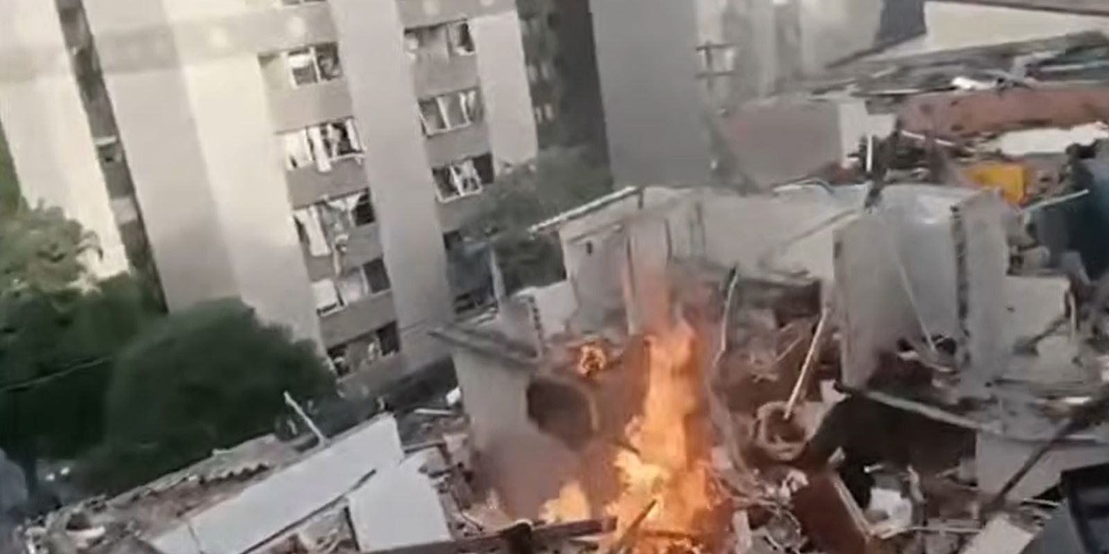Três pessoas ficam feridas em explosão na zona oeste de SP