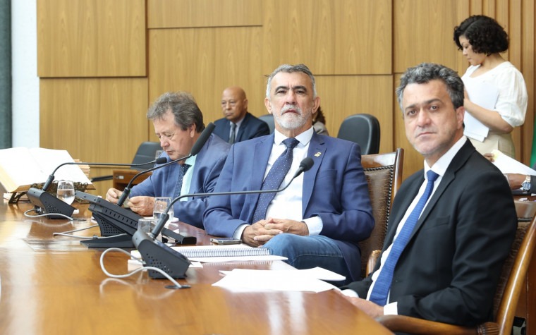 Deputados aprovam datas-base de servidores da Aleto, Judiciário, MP, TCE e Defensoria