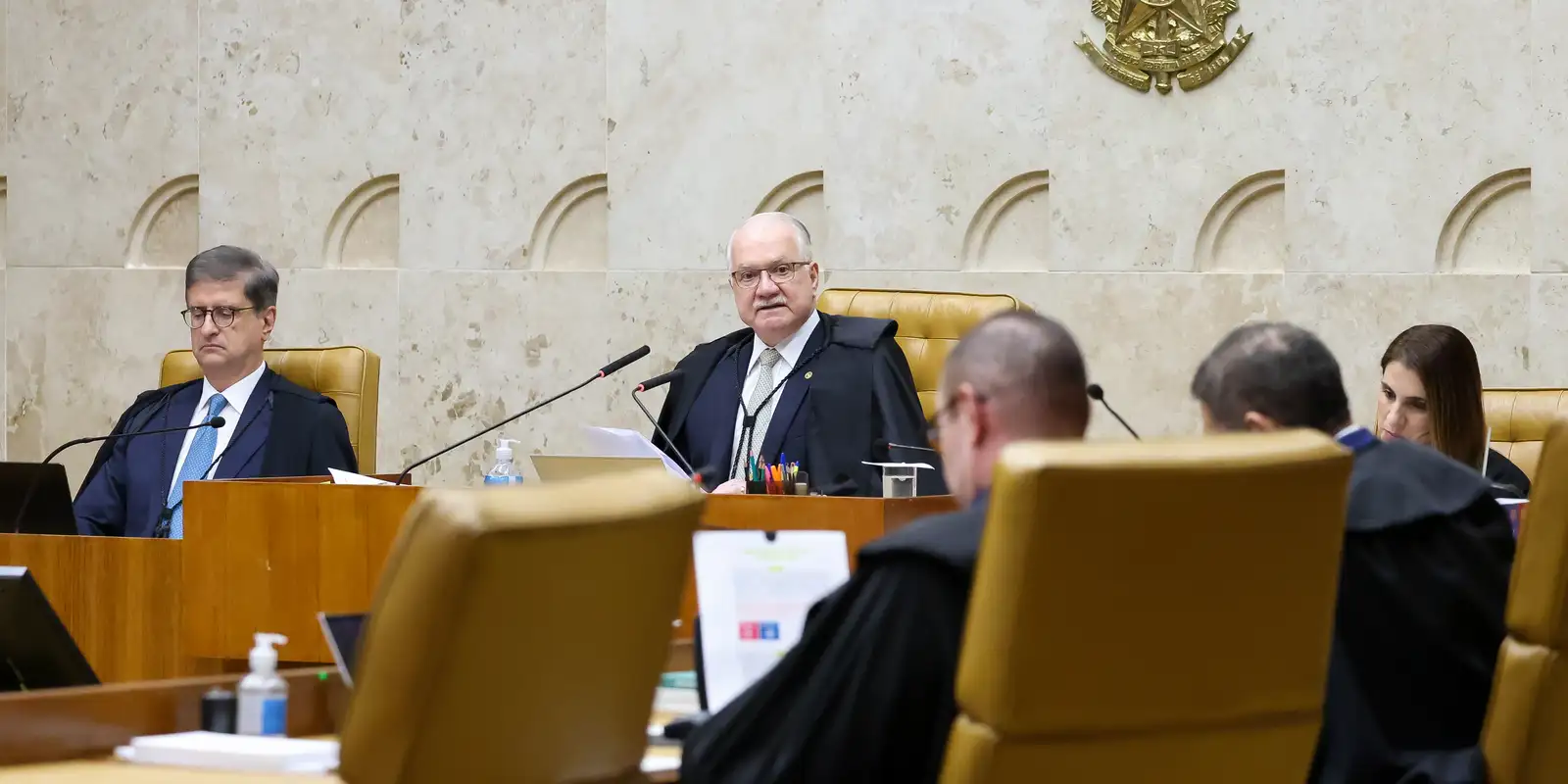 Fachin: críticas não fragilizam STF, mas fortalecem democracia