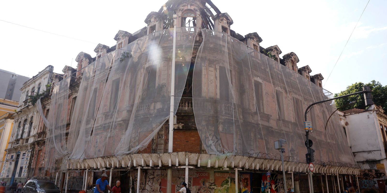 Palacete Imperial acumula denúncias de abandono no centro do Rio