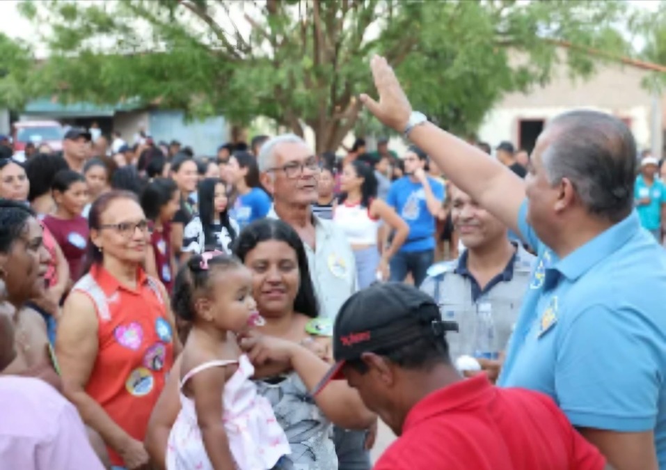 Eduardo Gomes recebe reconhecimento por obras e amplia mobilização no Sudeste do Tocantins